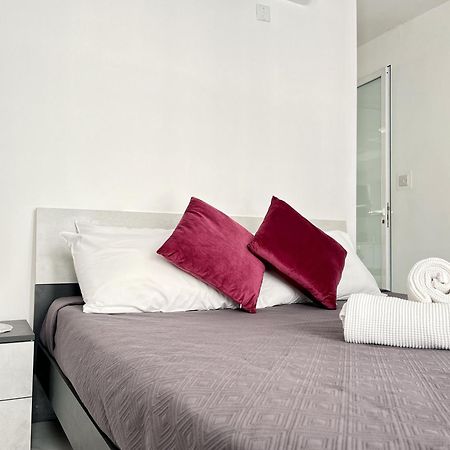 Marina Apartments Msida Esterno foto