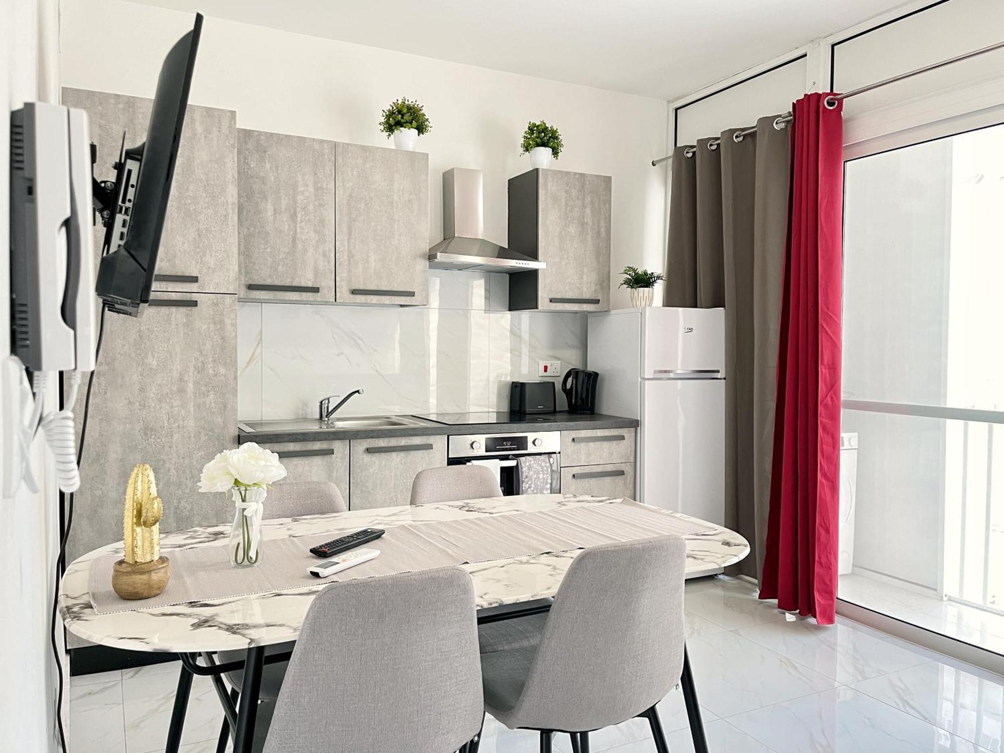 Marina Apartments Msida Esterno foto