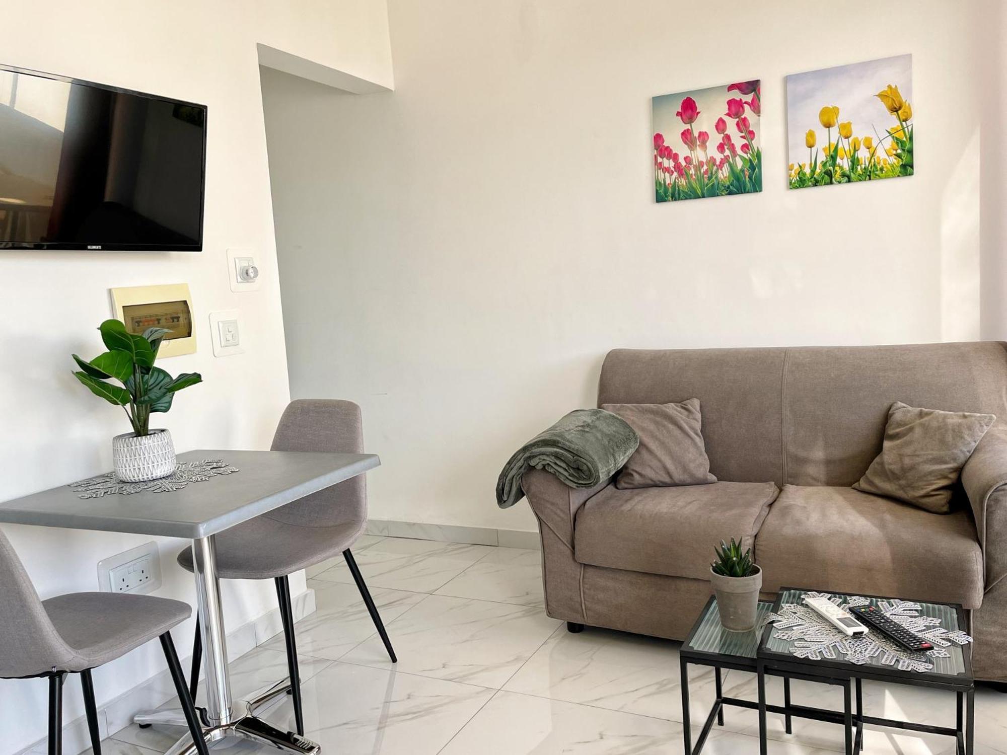 Marina Apartments Msida Esterno foto